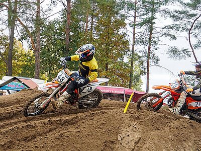 Motocross Fahrer beim ADAC MX Bundesendlauf